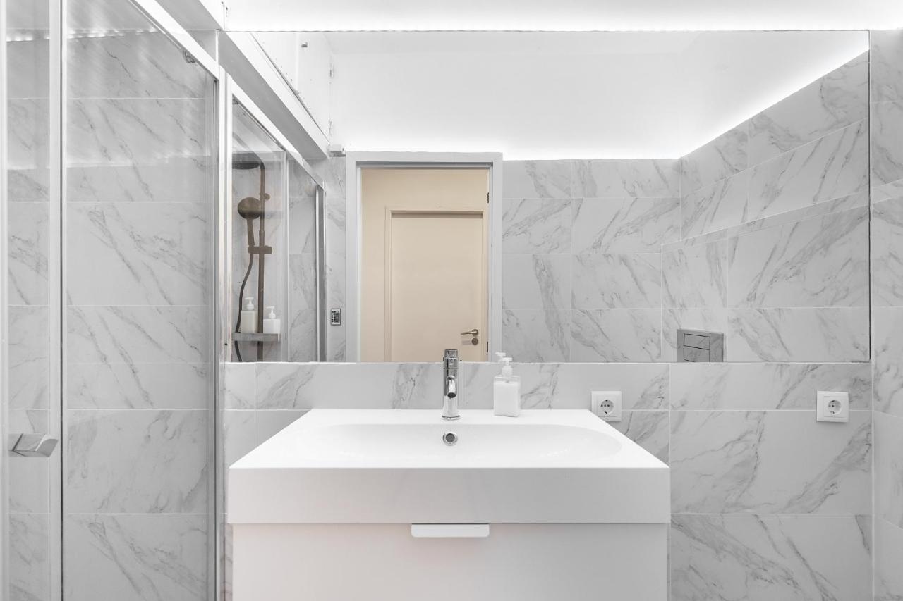 Whome Lisbon'S Best Kept Secret: 2-Bed W/Ac & Patio Εξωτερικό φωτογραφία